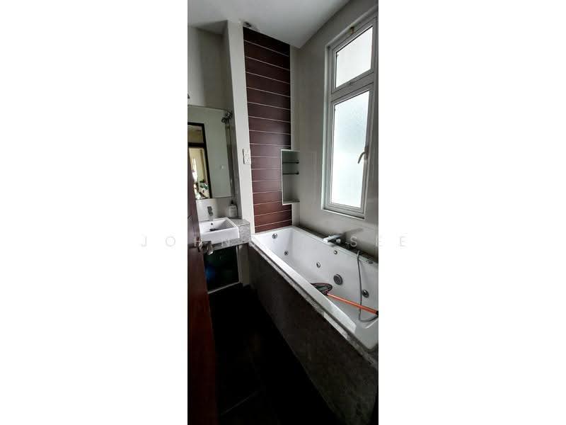 Banglo Lot Kosong untuk Dijual di USJ Heights (Subang Jaya) - Johnson See - Bathroom - PropertyGuru.com.my