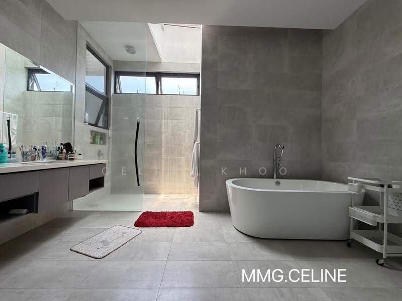 Bungalow House untuk Dijual di Seksyen U1 (Glenmarie) - Celine Khoo - Bathroom - PropertyGuru.com.my