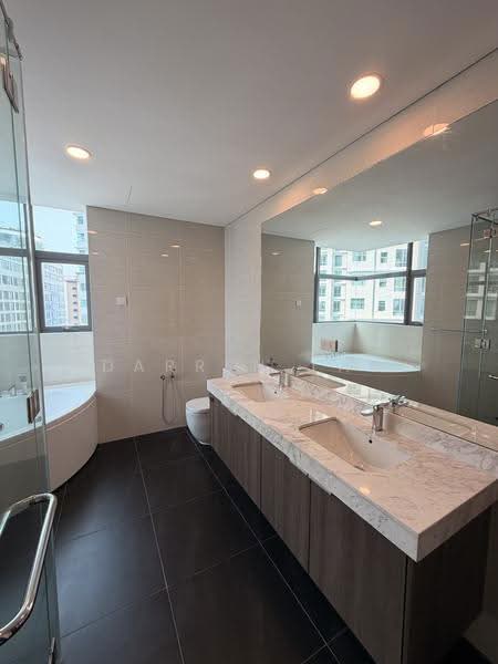 Kondominium untuk Dijual di Capella Embassy (D'Rapport Residences) - Darren Tan - Bathroom - PropertyGuru.com.my