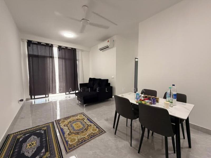 Kediaman Servis untuk Disewa di Altris Residences @ The Quartz WM - Daniel Kok - Living Room - PropertyGuru.com.my