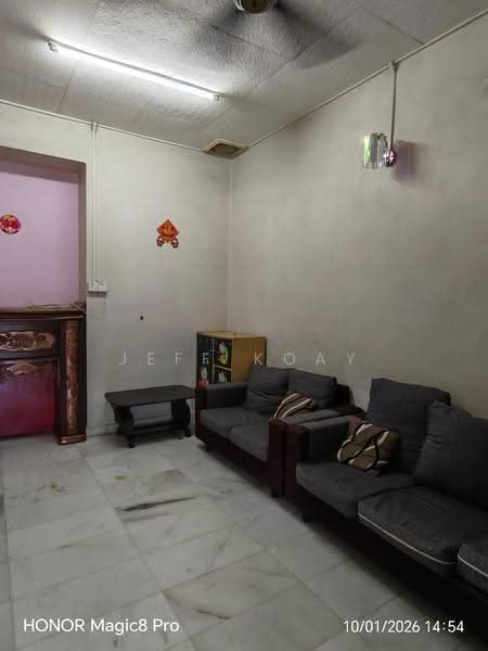 1-storey Terraced House for Rent in Sungai Bakap (Penang) - Jeff Koay - Living Room - PropertyGuru.com.my