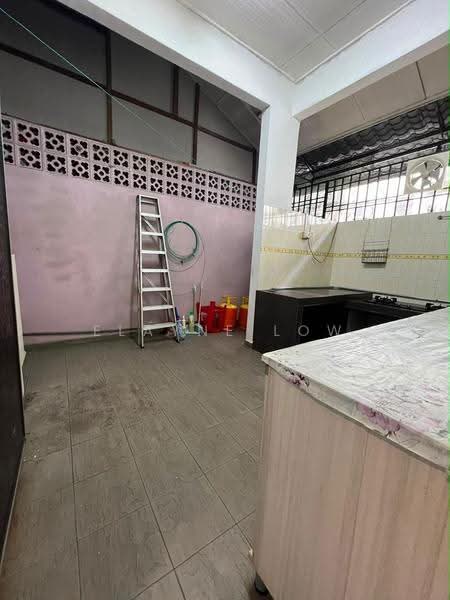 Rumah Teres 1-Tingkat untuk Dijual di Nusa bestari (Johor Bahru) - Elayne Low - Kitchen - PropertyGuru.com.my