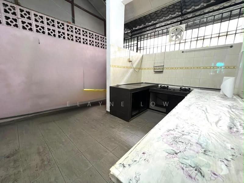 Rumah Teres 1-Tingkat untuk Dijual di Nusa bestari (Johor Bahru) - Elayne Low - Kitchen - PropertyGuru.com.my