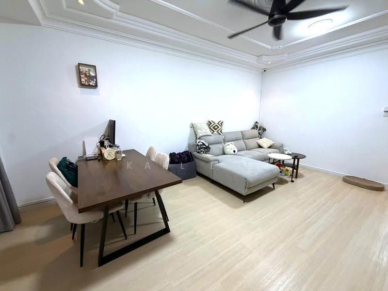 Rumah Teres 2-Tingkat untuk Dijual di Permas Jaya (Johor Bahru) - Karl Lim - Living Room - PropertyGuru.com.my