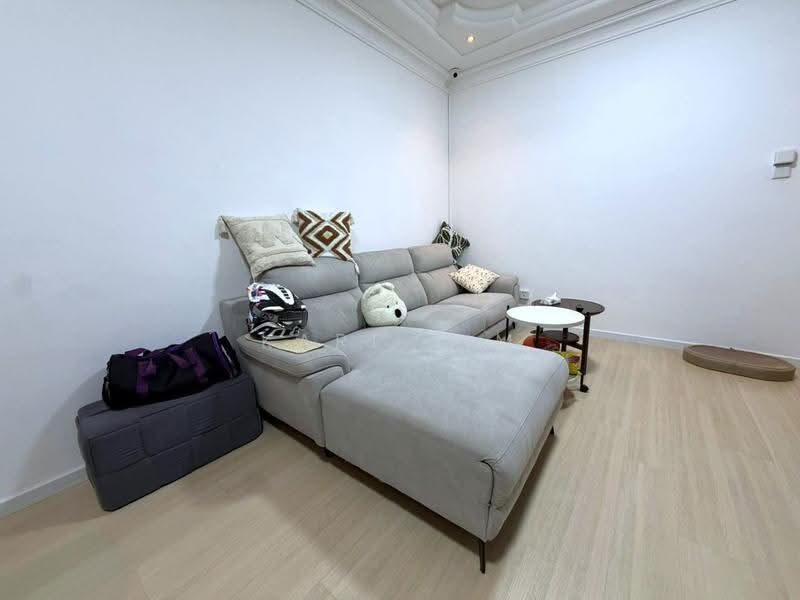 Rumah Teres 2-Tingkat untuk Dijual di Permas Jaya (Johor Bahru) - Karl Lim - Living Room - PropertyGuru.com.my