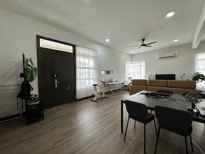 Semi-Detached House for Sale in Setia Eco Park (Setia Alam) - Jess Tee - Living Room - PropertyGuru.com.my