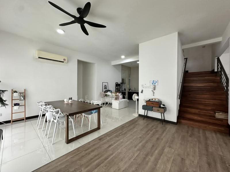 Semi-Detached House for Sale in Setia Eco Park (Setia Alam) - Jess Tee - Living Room - PropertyGuru.com.my