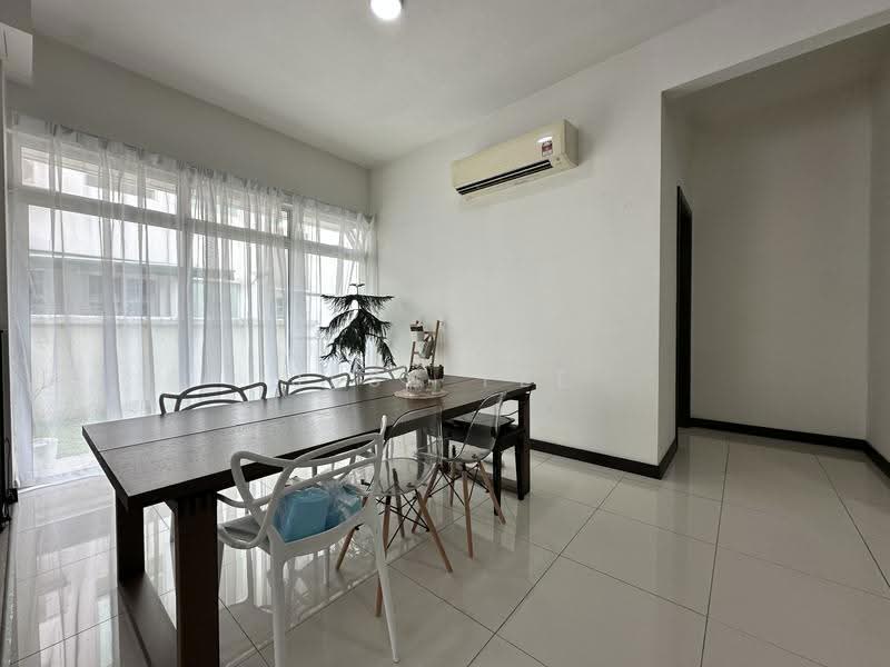 Semi-Detached House for Sale in Setia Eco Park (Setia Alam) - Jess Tee - Dining Room - PropertyGuru.com.my