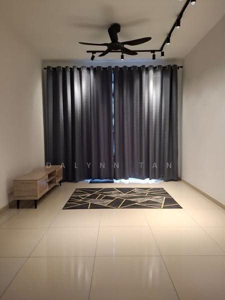 Kediaman Servis untuk Disewa di MIRA at Shorea Park - Dalynn Tan - Living Room - PropertyGuru.com.my