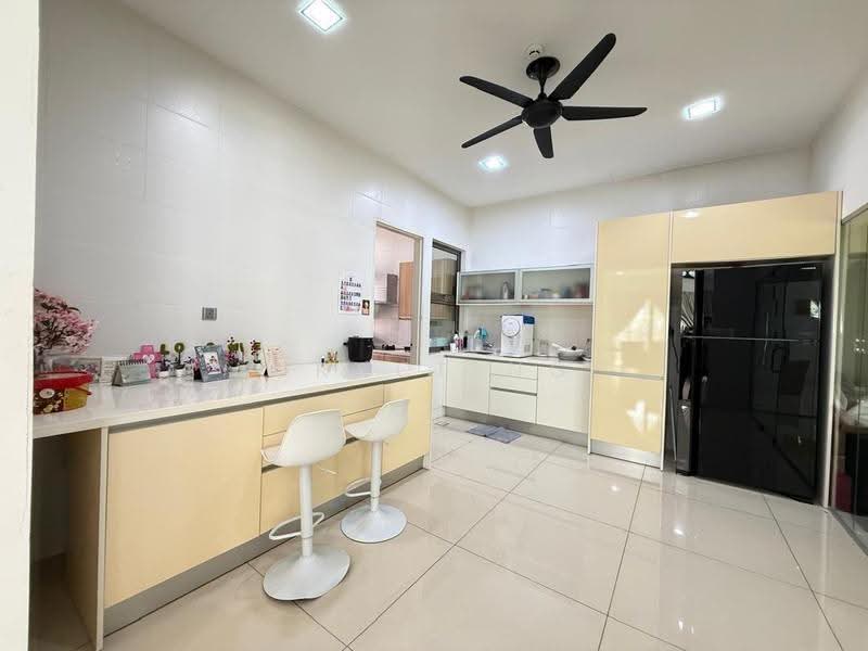 Rumah Berkembar untuk Dijual di East Ledang (Iskandar Puteri (Nusajaya)) - Grace Ng - Kitchen - PropertyGuru.com.my
