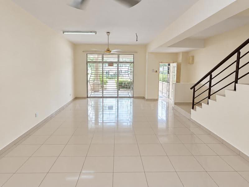 2-storey Terraced House for Rent in Alam Nusantara (Setia Alam) - Alwin Lee - Living Room - PropertyGuru.com.my