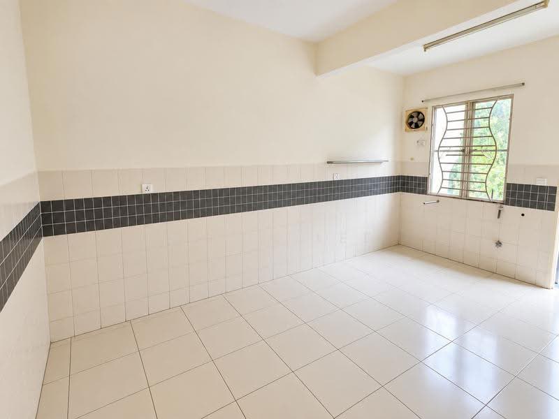 2-storey Terraced House for Rent in Alam Nusantara (Setia Alam) - Alwin Lee - Kitchen - PropertyGuru.com.my