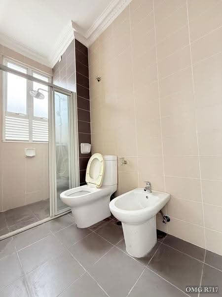 3-storey Terraced House for Sale in Anjung Sari (Setia Alam) - Ryan . - Bathroom - PropertyGuru.com.my