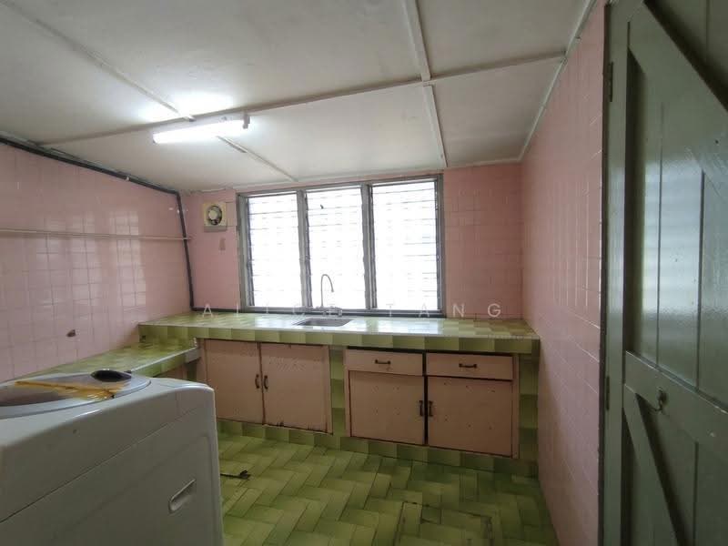 1-storey Terraced House for Sale in Taman Salak Selatan (Salak South) - Alice Tang - Kitchen - PropertyGuru.com.my