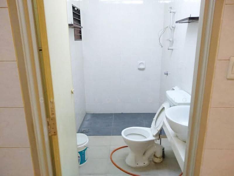 2-storey Terraced House for Sale in Taman Putra Prima (Puchong) - Chow Kok Toong - Bathroom - PropertyGuru.com.my