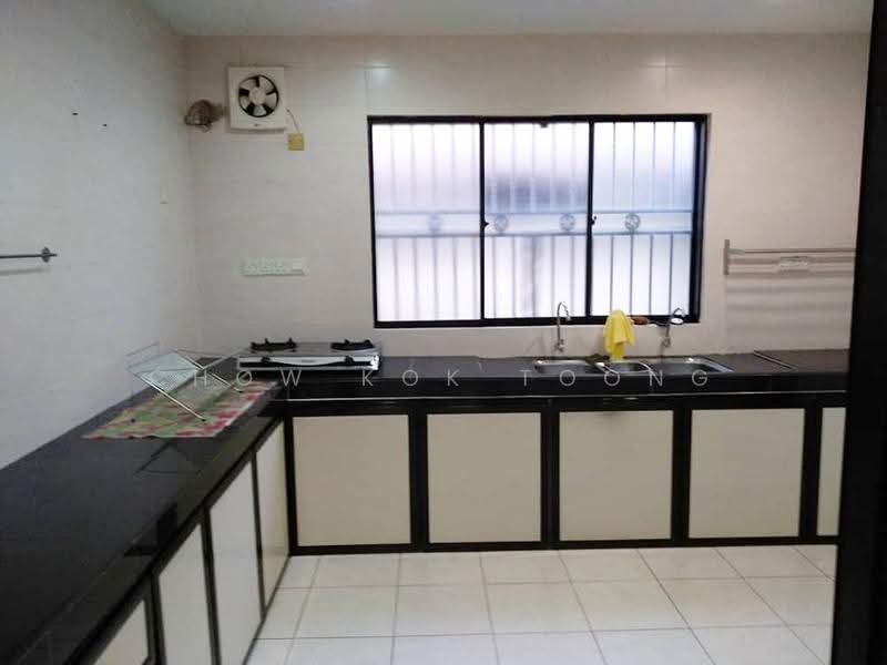 2-storey Terraced House for Sale in Taman Putra Prima (Puchong) - Chow Kok Toong - Kitchen - PropertyGuru.com.my