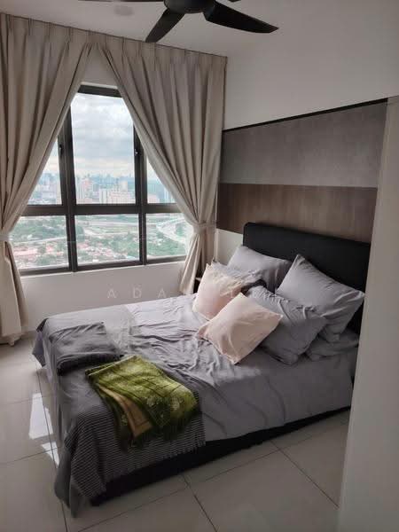 Kediaman Servis untuk Dijual di Kenwingston Platz - Adam Lee - Bedroom - PropertyGuru.com.my