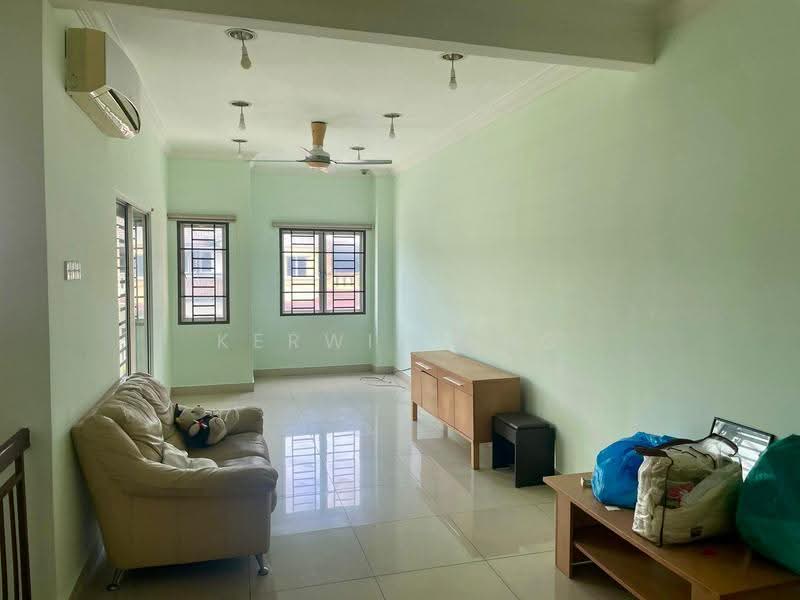 Rumah Teres 3-Tingkat untuk Dijual di Bukit Jalil (Kuala Lumpur) - Kerwin Ang - Living Room - PropertyGuru.com.my