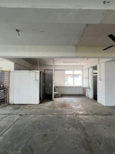 Shop for Sale in Taman Putra Kajang (Kajang) - Teh . - Interior - PropertyGuru.com.my