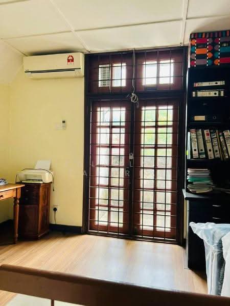 2.5-storey Terraced House for Sale in Ampang Jaya (Ampang) - Zulhilmi Zakaria - Study - PropertyGuru.com.my
