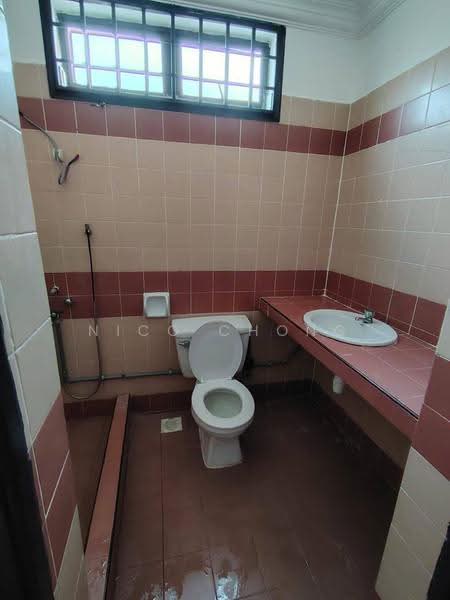 2-storey Terraced House for Sale in Taman Mount Austin (Tebrau) - Nico Chong - Bathroom - PropertyGuru.com.my
