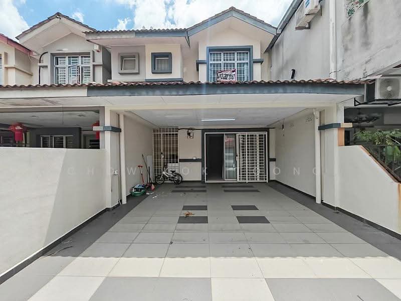 Rumah Teres 2-Tingkat untuk Dijual di Taman Putra Prima (Puchong) - Chow Kok Toong - Exterior - PropertyGuru.com.my