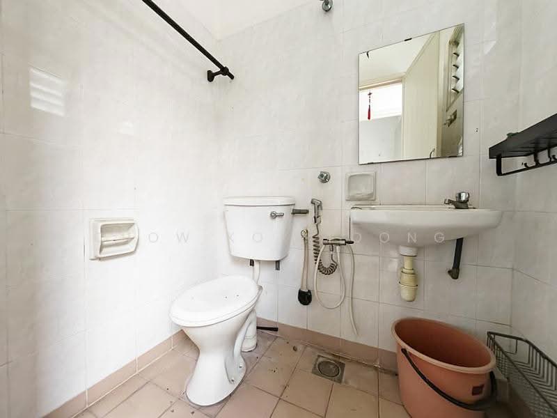 Rumah Teres 2-Tingkat untuk Dijual di Taman Putra Prima (Puchong) - Chow Kok Toong - Bathroom - PropertyGuru.com.my