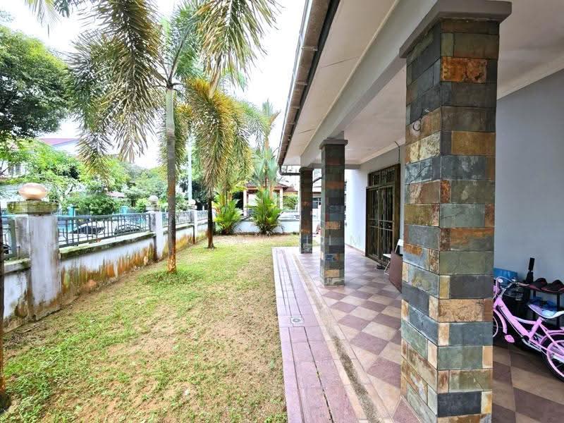 2-storey Terraced House for Sale in Austin Perdana (Tebrau) - Karl Lim - Exterior - PropertyGuru.com.my