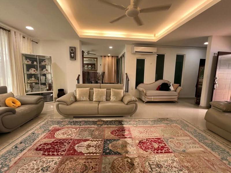 Bungalow House untuk Dijual di Seksyen 3 (Shah Alam) - Ameer Ali - Living Room - PropertyGuru.com.my