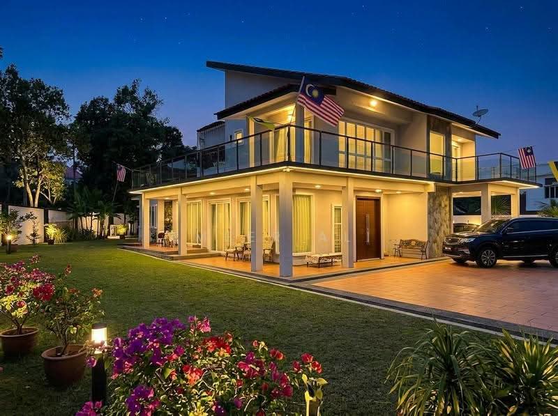 Bungalow House untuk Dijual di Seksyen 3 (Shah Alam) - Ameer Ali - Exterior - PropertyGuru.com.my