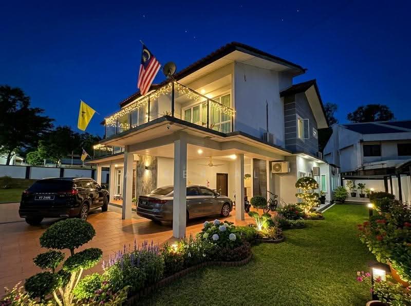 Bungalow House untuk Dijual di Seksyen 3 (Shah Alam) - Ameer Ali - Exterior - PropertyGuru.com.my