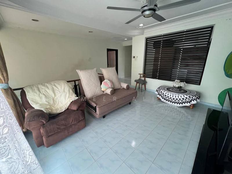 Bungalow House untuk Dijual di Seksyen 3 (Shah Alam) - Ameer Ali - Living Room - PropertyGuru.com.my