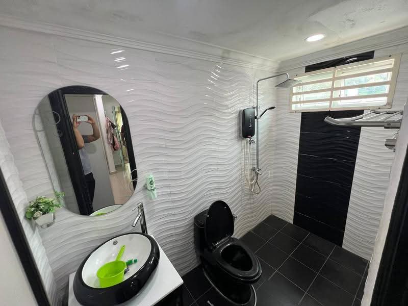 Bungalow House untuk Dijual di Seksyen 3 (Shah Alam) - Ameer Ali - Bathroom - PropertyGuru.com.my