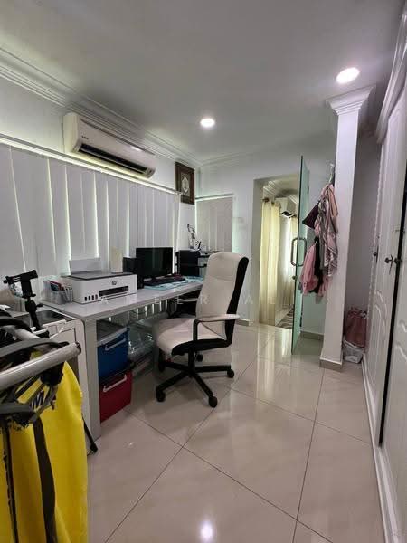 Bungalow House untuk Dijual di Seksyen 3 (Shah Alam) - Ameer Ali - Study - PropertyGuru.com.my