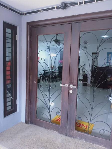 2-storey Terraced House for Sale in Sungai Buloh (Selangor) - Casey Loo - Entrance - PropertyGuru.com.my