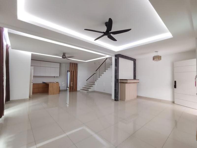 Cluster House for Sale in Taman Adda Heights (Tebrau) - See Yin . - Living Room - PropertyGuru.com.my