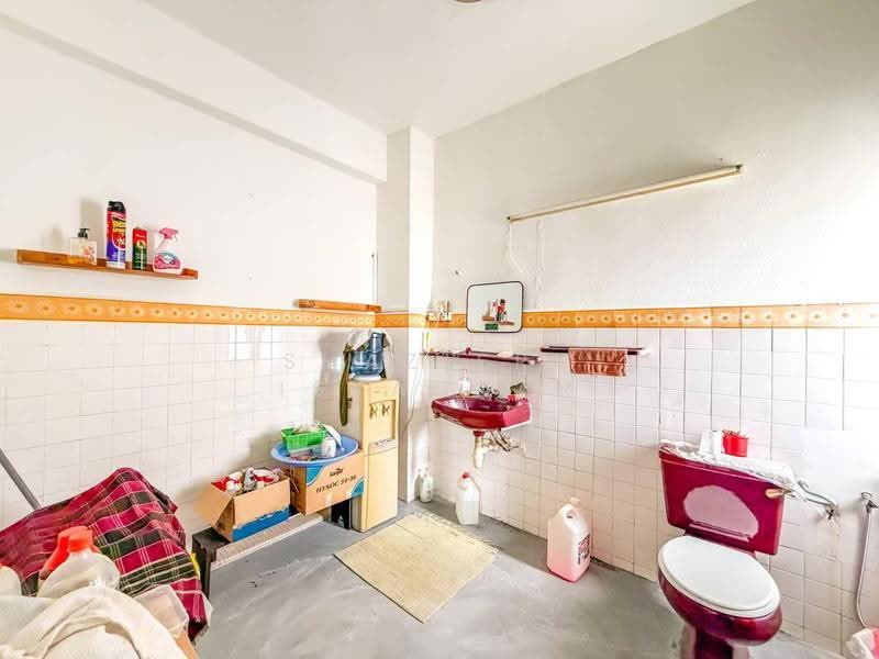 Rumah Teres untuk Dijual di Ampang Jaya (Ampang) - Shaziery Iskandar - Bathroom - PropertyGuru.com.my