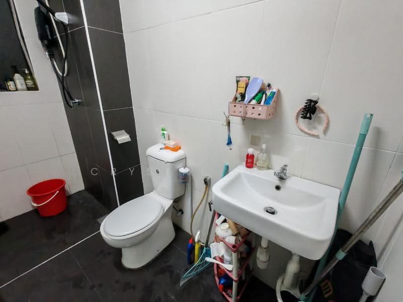 Service Residence for Sale at The Garden Residences - Crystal Chan - Bathroom - PropertyGuru.com.my