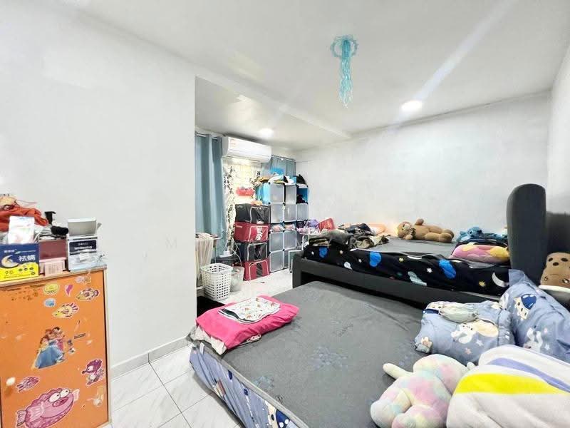 2-storey Terraced House for Sale in Taman Seri Segar (Semenyih) - Maya Myra - Bedroom - PropertyGuru.com.my