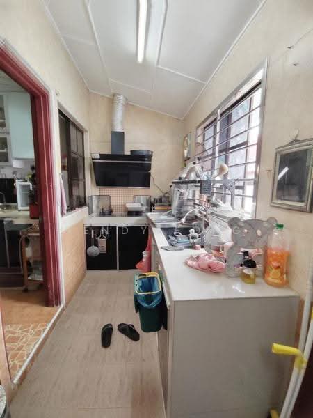 Rumah Teres 1.5-Tingkat untuk Dijual di Taman Pelangi Indah (Ulu Tiram) - Wendy Fong - PropertyGuru.com.my