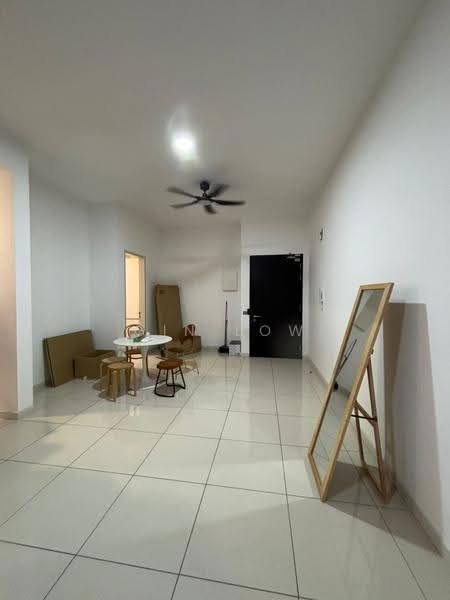 Kediaman Servis untuk Disewa di The Park 2 - Gin Low - Living Room - PropertyGuru.com.my