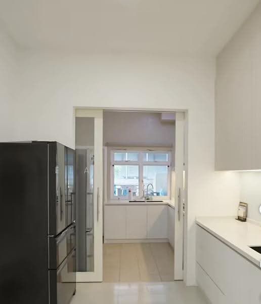 Semi-Detached House for Sale in Damansara Legenda (Petaling Jaya) - Elaine Kow - Kitchen - PropertyGuru.com.my