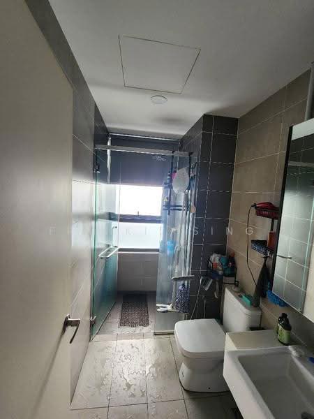 Kondominium untuk Disewa di Lakeville Residence - Frankie Sing - Bathroom - PropertyGuru.com.my
