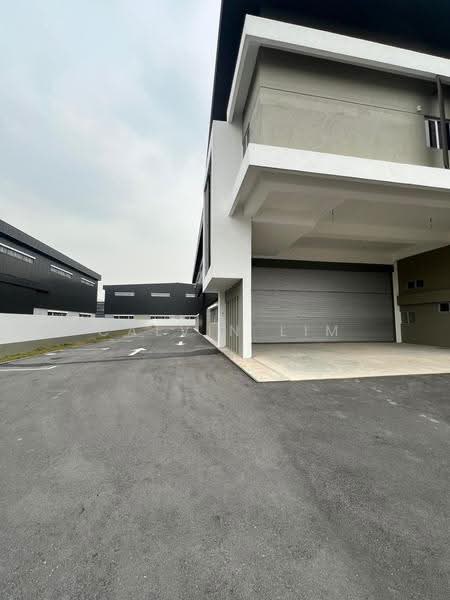 Semi-D Factory for Rent in Taman Sepang (Sepang) - Calvin Lim - Exterior - PropertyGuru.com.my