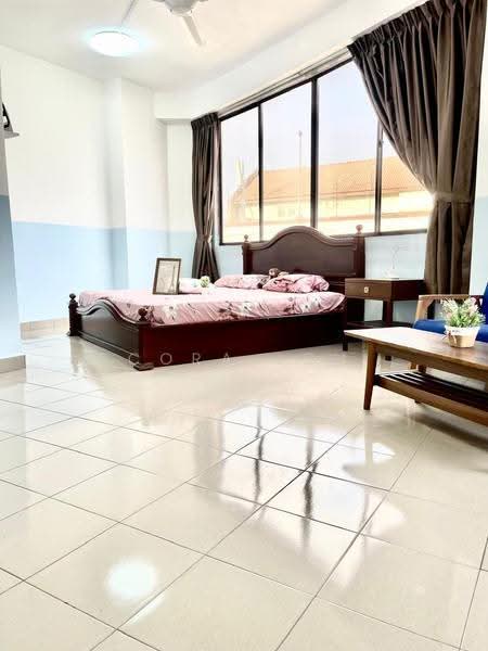 Kondominium untuk Dijual di Aloha Tower Condominium - Cora Loh - Bedroom - PropertyGuru.com.my