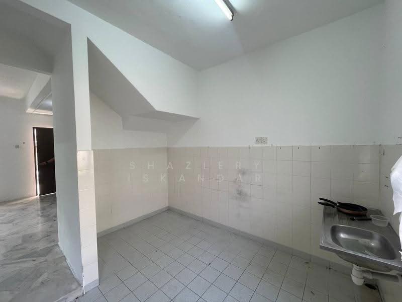 Rumah Teres 2-Tingkat untuk Dijual di Taman Mega Jaya (Ampang) - Shaziery Iskandar - PropertyGuru.com.my