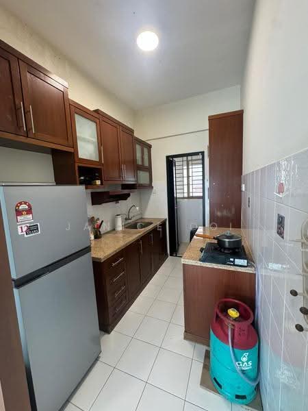 Pangsapuri untuk Disewa di University Place (Plaza Ivory) - Janice Ooi - Kitchen - PropertyGuru.com.my