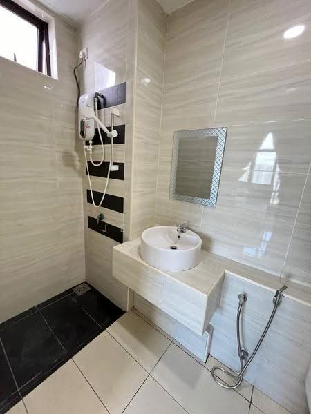 Service Residence for Rent at D'Summit Residences - JE ONG - Bathroom - PropertyGuru.com.my