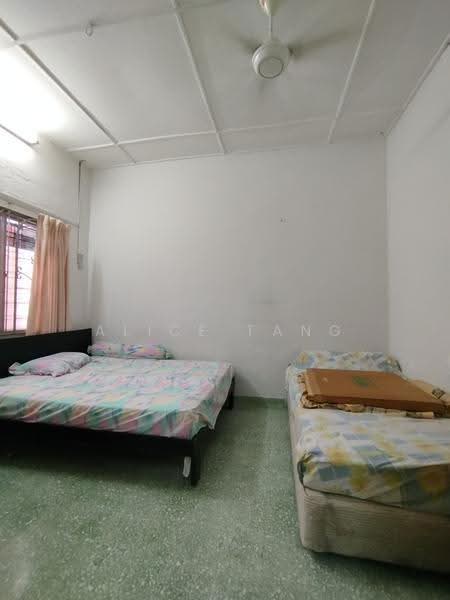 Rumah Teres 1-Tingkat untuk Dijual di Taman Salak Selatan (Salak South) - Alice Tang - Bedroom - PropertyGuru.com.my