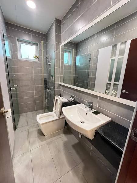 Service Residence for Rent at Paragon Residences @ Straits View - JE ONG - Bathroom - PropertyGuru.com.my